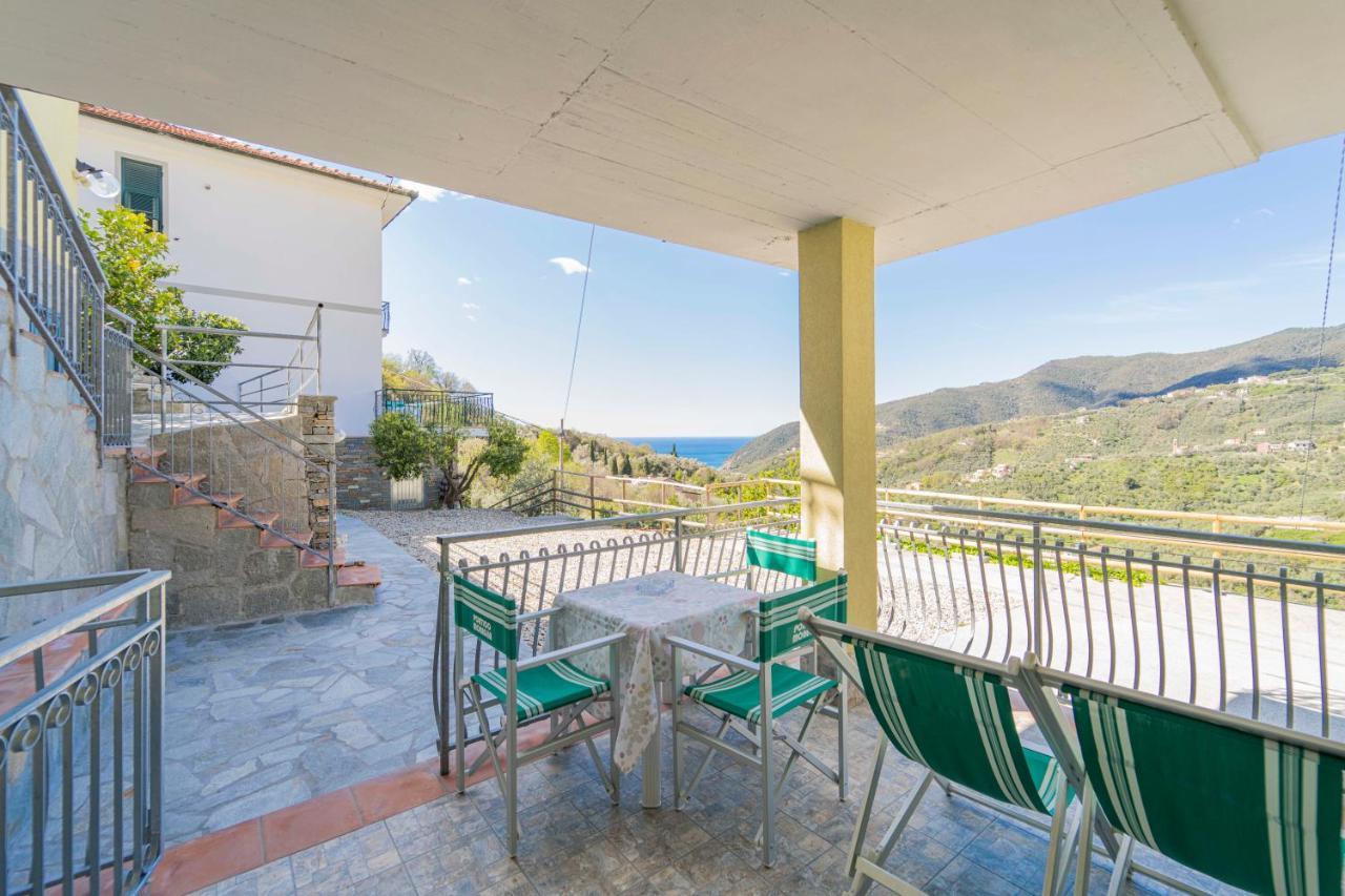 Casa Vacanza Il Portico Moneglia Exterior photo
